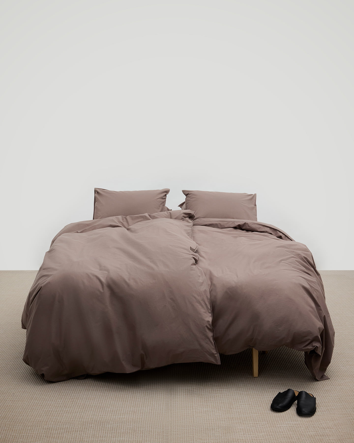 Bettwäscheset Nejd Perkal - Deep Taupe in der Gruppe Bettwäsche / Bettwäschesets bei A L V A (1225)