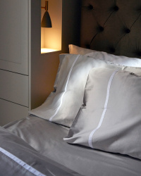 Laken Lind - Concrete Grey Laken Lind - Concrete Grey