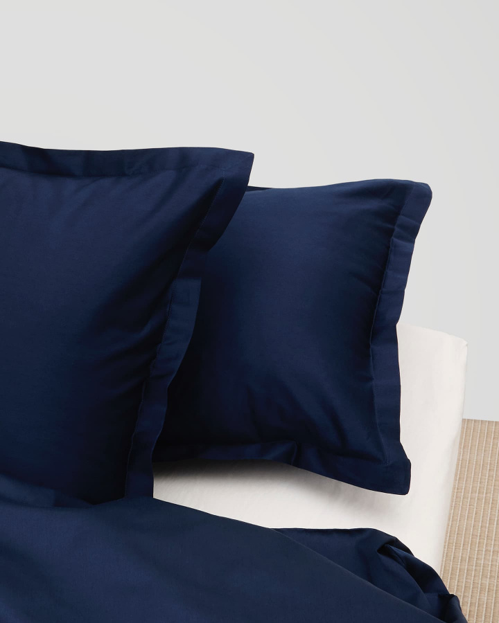 Kissenbezug Vidd - Midnight Blue in der Gruppe Bettwäsche / Kissenbezüge bei A L V A (1043)