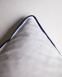 Kissenbezug Strimma - Cloud White Kissenbezug Strimma - Cloud White