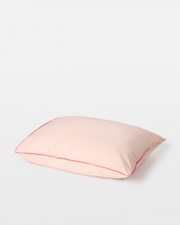 Kissenbezug Strimma - Cherry Blossom Pink Kissenbezug Strimma - Cherry Blossom Pink