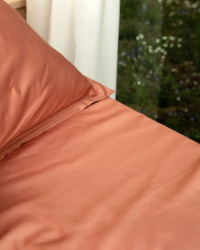 Laken Lind - Pink Terracotta Laken Lind - Pink Terracotta