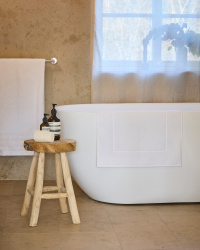 Bad-Set – Badematte & Handtücher Bad-Set – Badematte & Handtücher